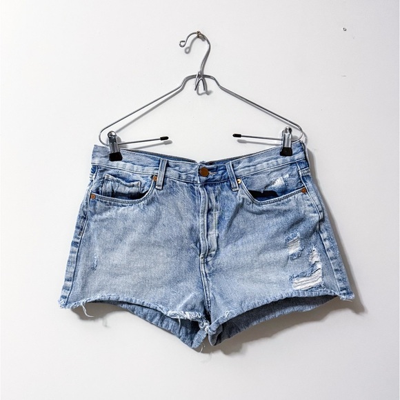 BLANKNYC High Rise Distressed Denim Light Wash Jean Shorts Size 31 - Picture 1 of 14